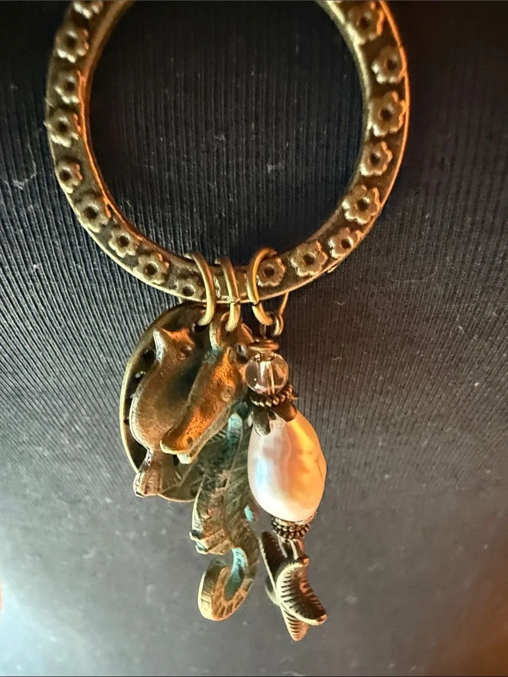 seahorse & pearl charming 26” necklace